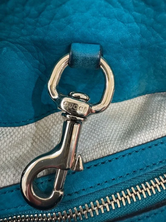 Gucci Soho  Teal Leather Shoulder Bag with Gold Chain Strap - Picture 6 of 11